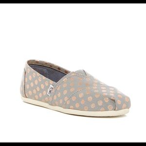 Toms Gray and Rosegold Polka Dot Slip-on